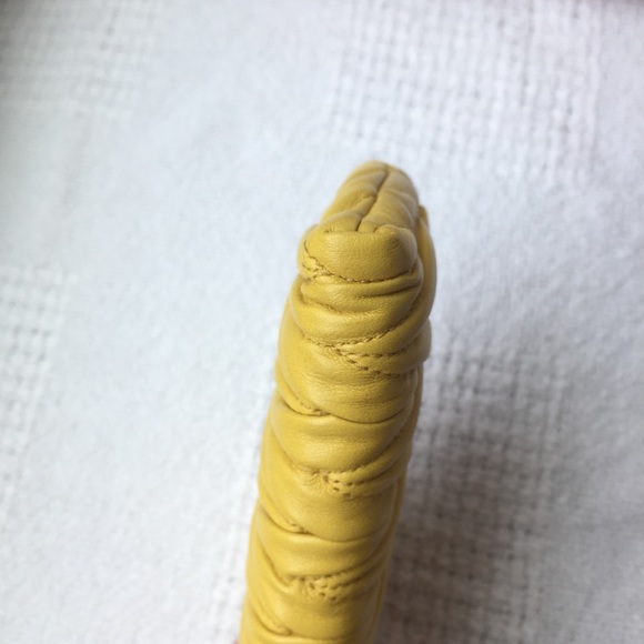 Authentic MIU MIU Matelasse Nappa Leather L Shape Zipper Wallet Card Holder Sole - Picture 14 of 16